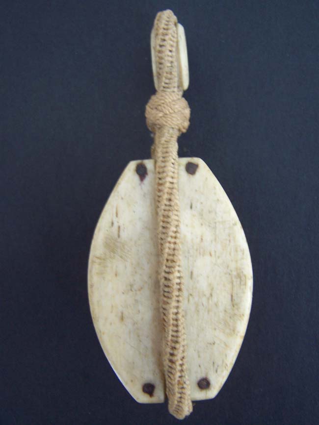 A 19th century ANTIQUE Whalebone 'Double' Ships' Block with whalebone grommet and fancy ropework — image 3